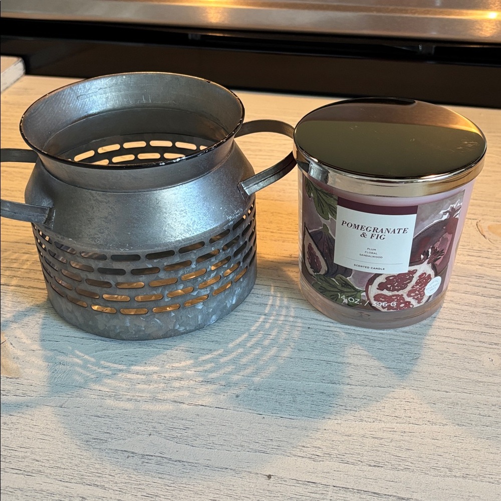 SONOMA CANDLE & HOLDER SET-14 Oz 3 Wick w/decorative antique look metal holder